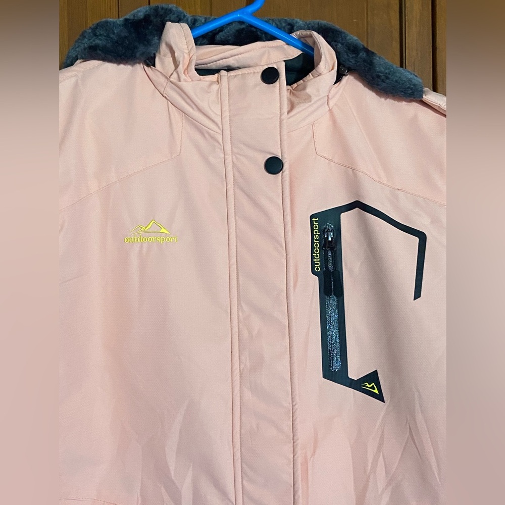 🏷️ BNWT Pink Ski Jacket w/Dark Soft Faux Rabbit Fur Lining Medium - Picture 9 of 13